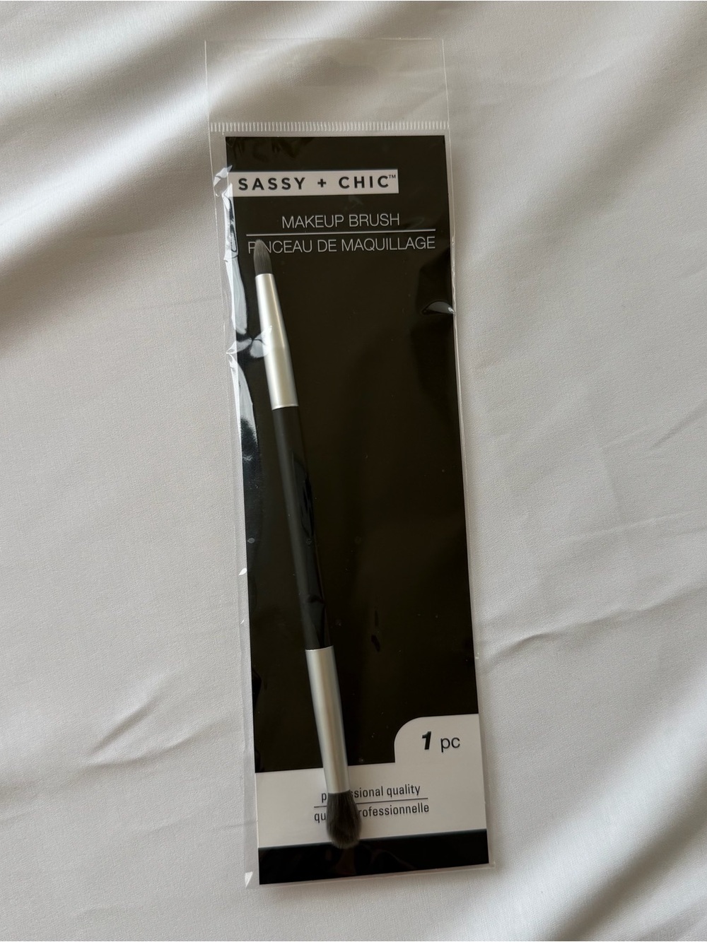 Sassy+Chic Black Makeup Brush - Precision Eye Brush
